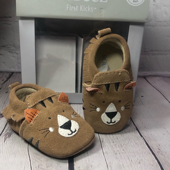 NWT robeez first kicks critter fringe tiger - Picture 2 of 4